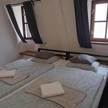 ホステル イレブン