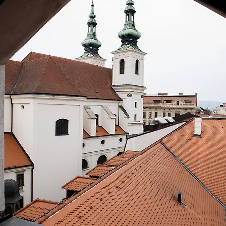 ホステル イレブン ブルノ