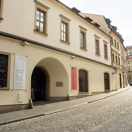 Eleven Vandrerhjem Brno