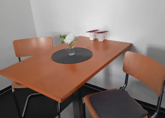 旅馆 十一旅馆 *